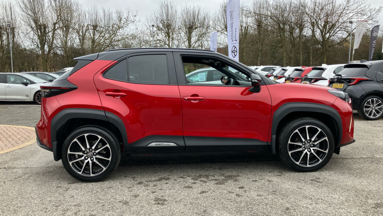 Toyota Yaris Cross 1.5 Hybrid GR Sport 5dr CVT Hybrid Estate